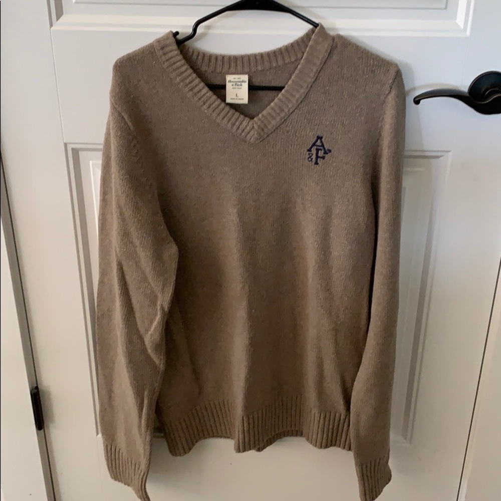 Men’s Abercrombie and Fitch size L sweater